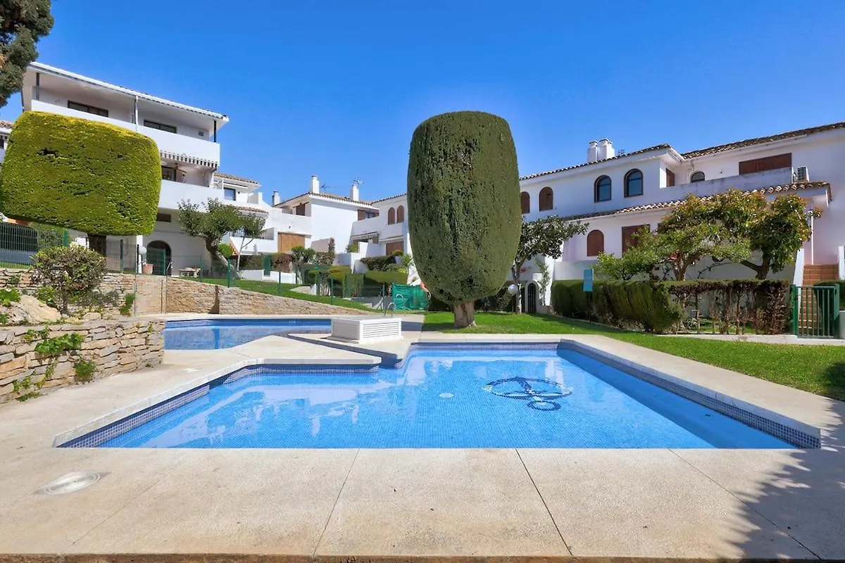 Tatil Evi Three Bedroom Townhouse 100 Meters From The Beach! Estepona