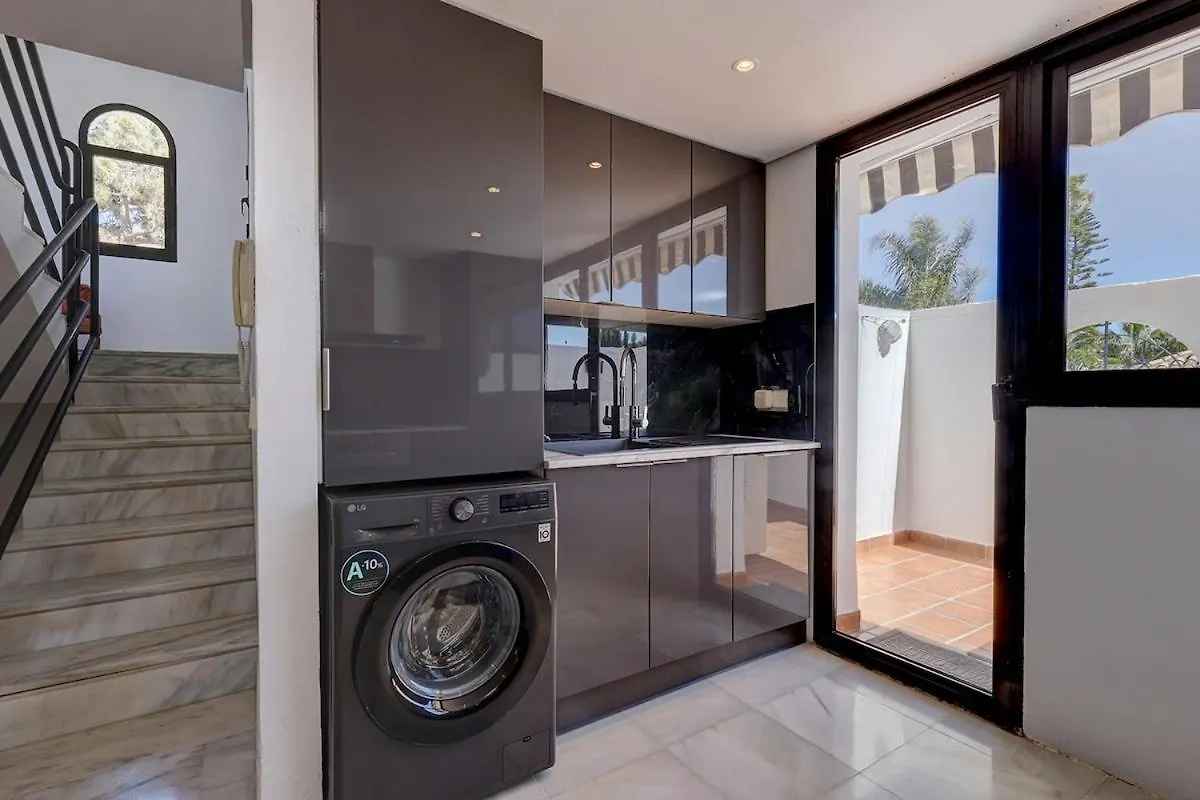 Three Bedroom Townhouse 100 Meters From The Beach! Estepona